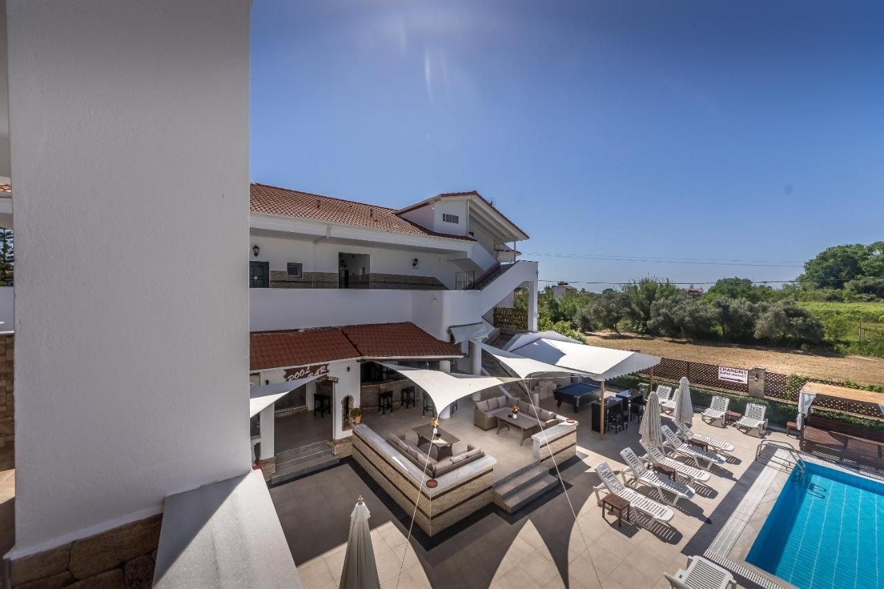 Chandris Apartments 卡沃斯 外观 照片