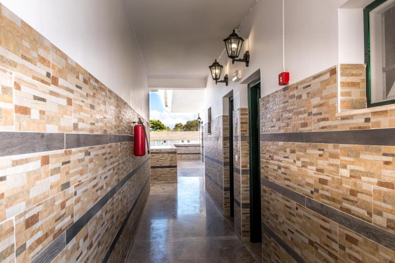 Chandris Apartments 卡沃斯 外观 照片